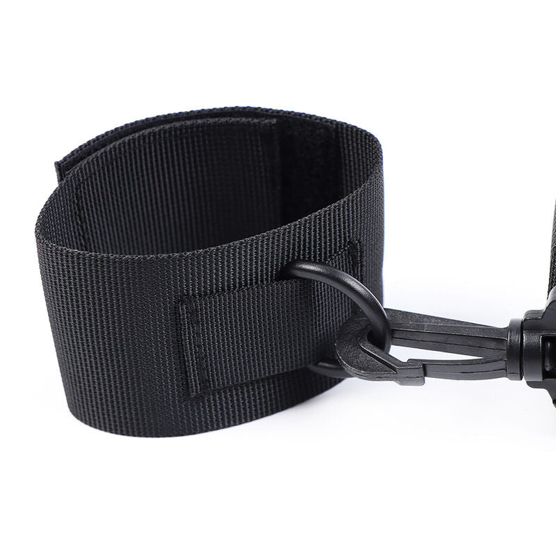 Ohmama Fetish Nylon-Handschellen mit Haken – ohne Riemen