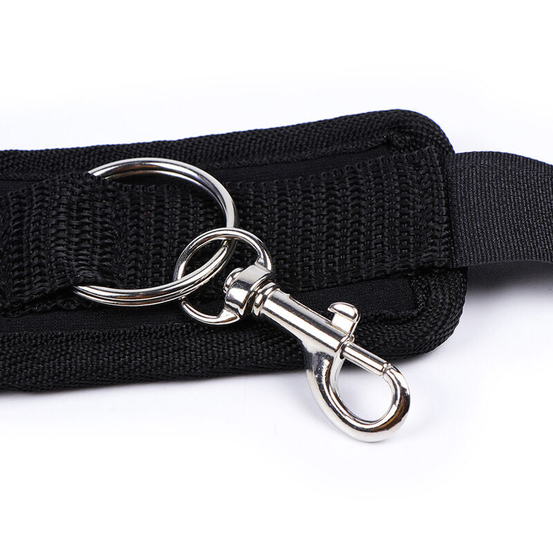 Ohmama Fetish Handschellen mit Saugnäpfen – PVC/Metall