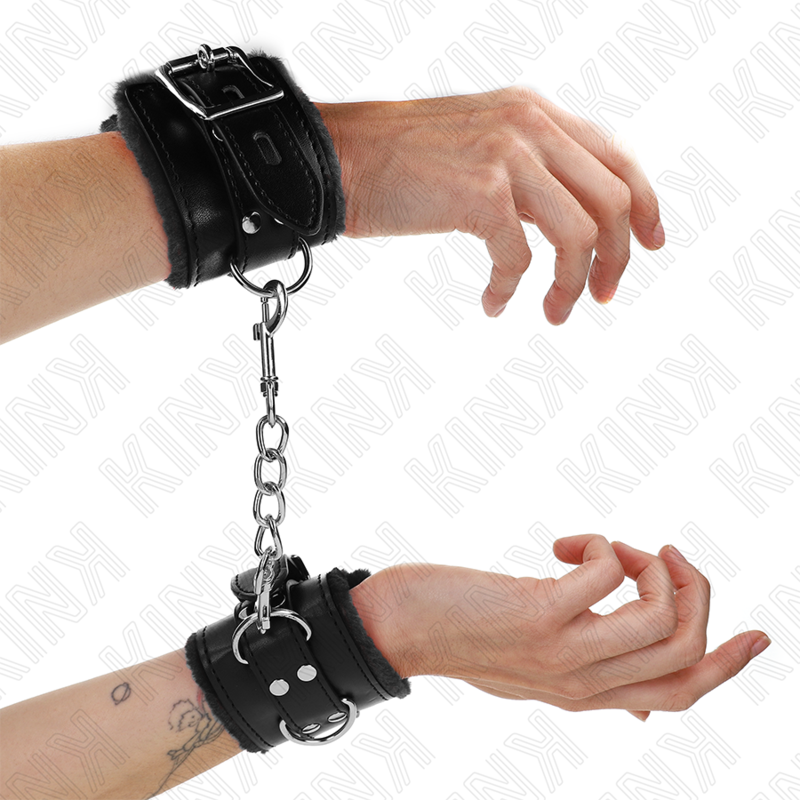 Kink – Pelzgefütterte Handgelenkfesseln Schwarz mit Schwarzem Gürte...