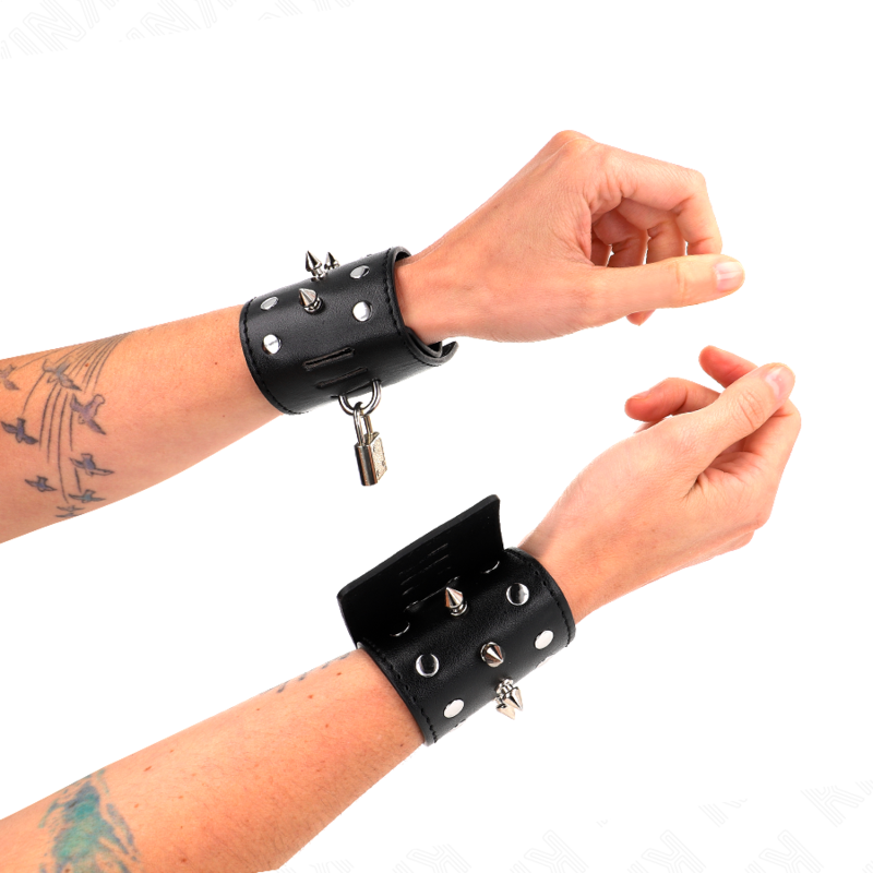 Kink – Punk Handgelenkfesseln mit Spikes 25 x 6 Cm