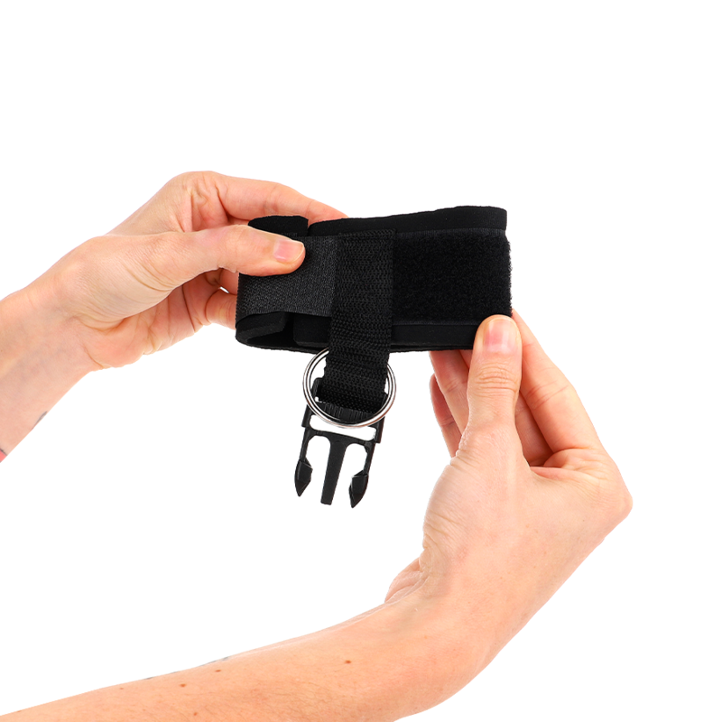 Kink – Neopren Handgelenkfesseln mit Klettverschluss Schwarz Verste...