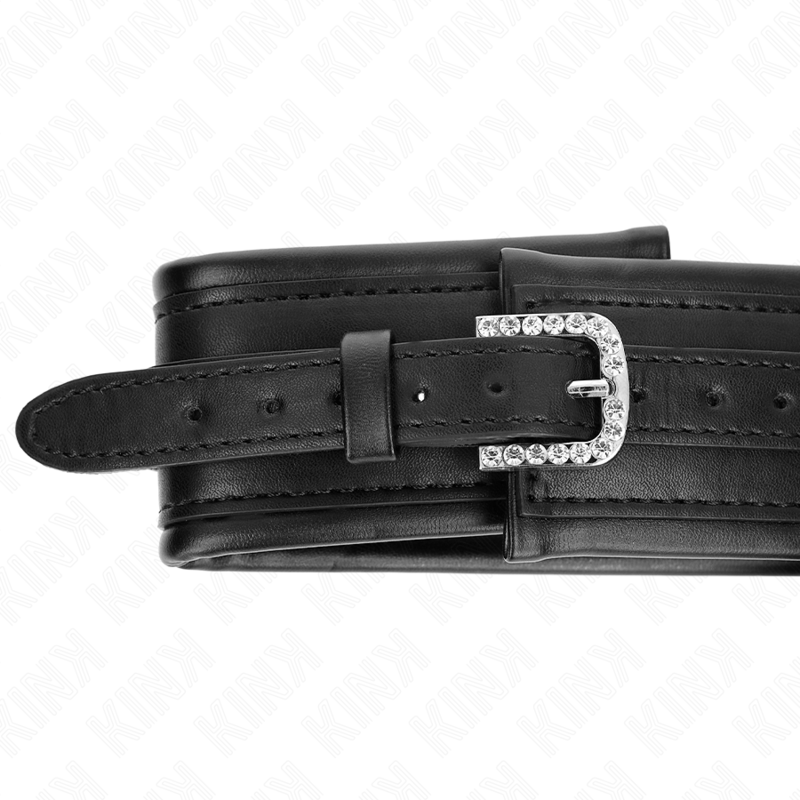 Kink – Halskette mit Glänzendem Schnalle-Band 65 Cm 48,5 Cm x 5,3 Cm