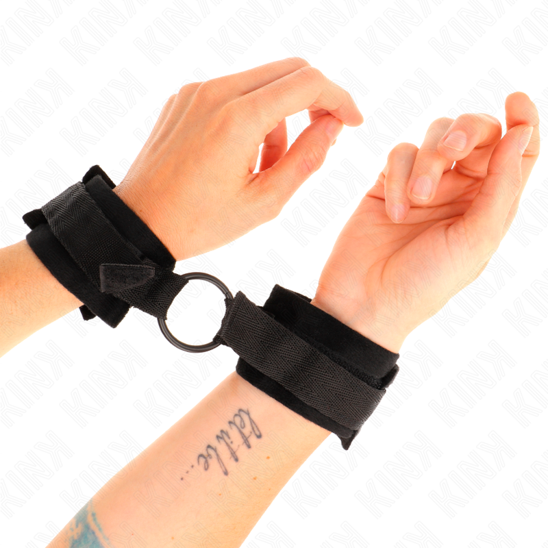 Kink – Beginner Pelz Handmanschetten 25 Cm mit O-Ring 4 Cm Schwarz...