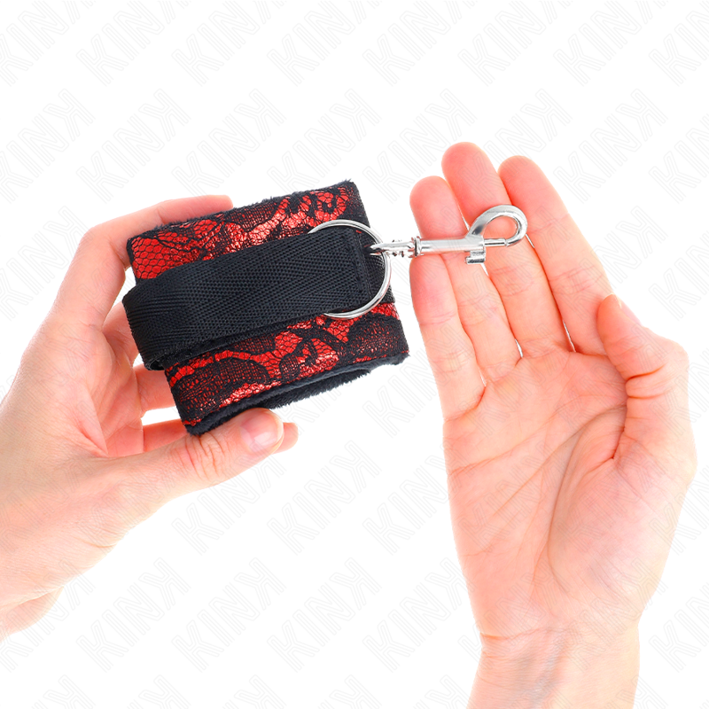 Kink – Kurze Handgelenksfesseln aus Samtspitze und Nylonfessel Rot/...