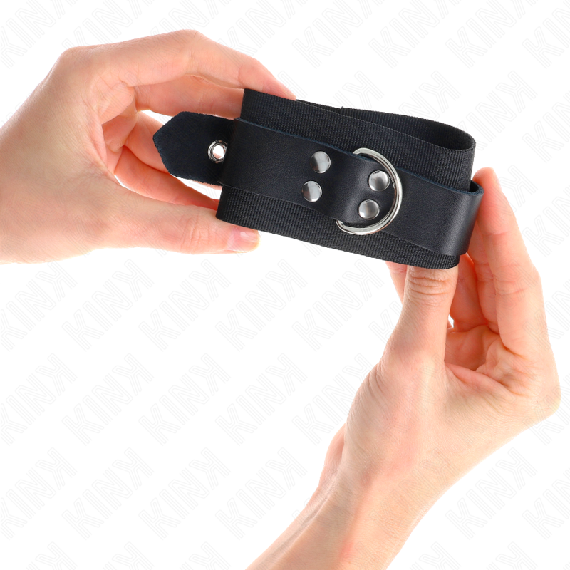 Kink – Nylon Handgelenkfesseln Schwarz mit Ledergurte Schwarz Verst...