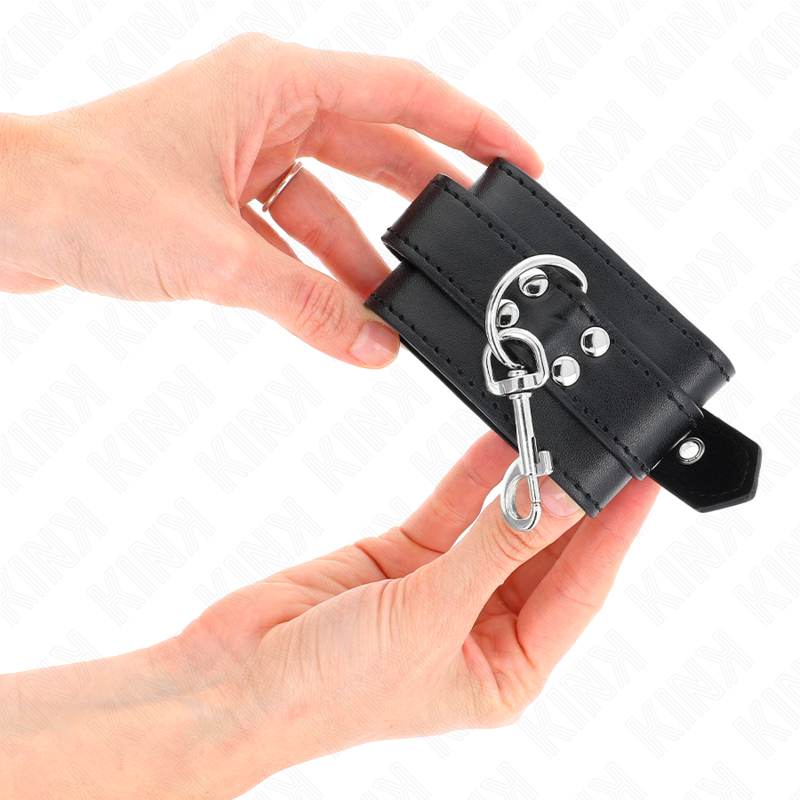 Kink – Handgelenkfesseln mit Nieten 35 x 6 Cm