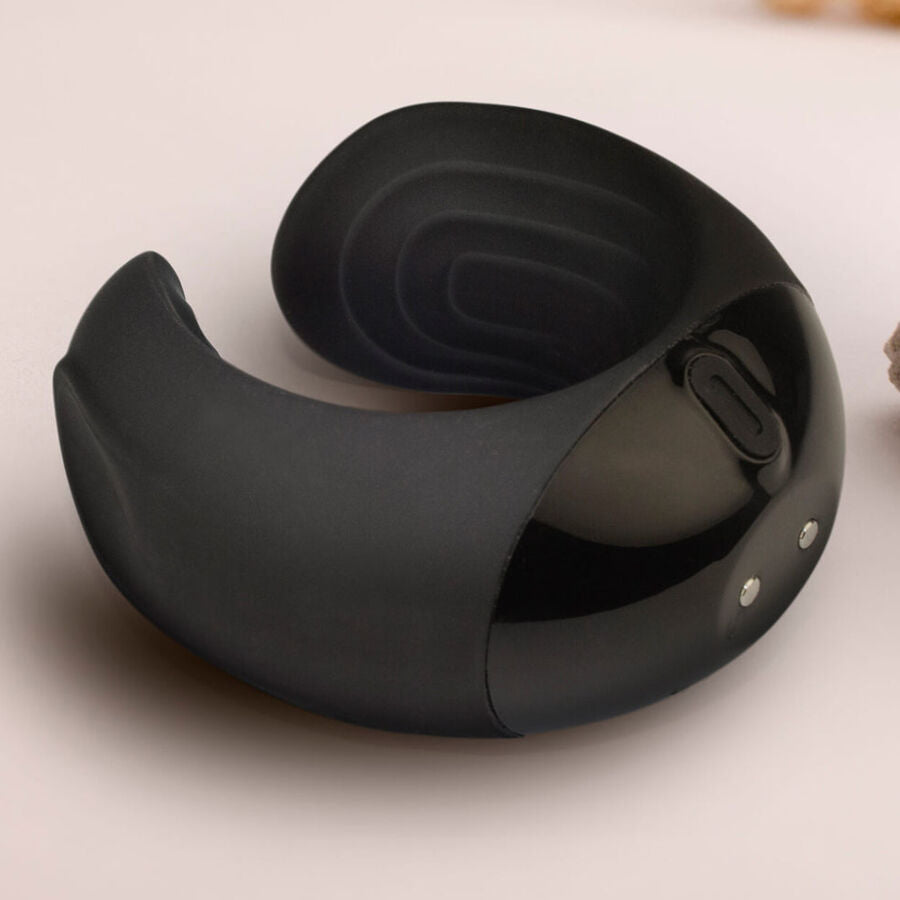 Rocks-Off Echo – Vibrierender Masturbator – schwarz
