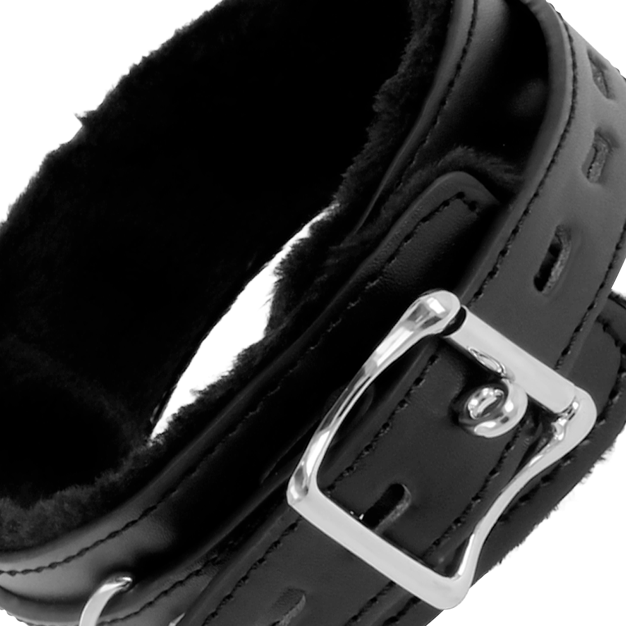 Darkness Bondage Bequeme Halskette Mit Lederkette