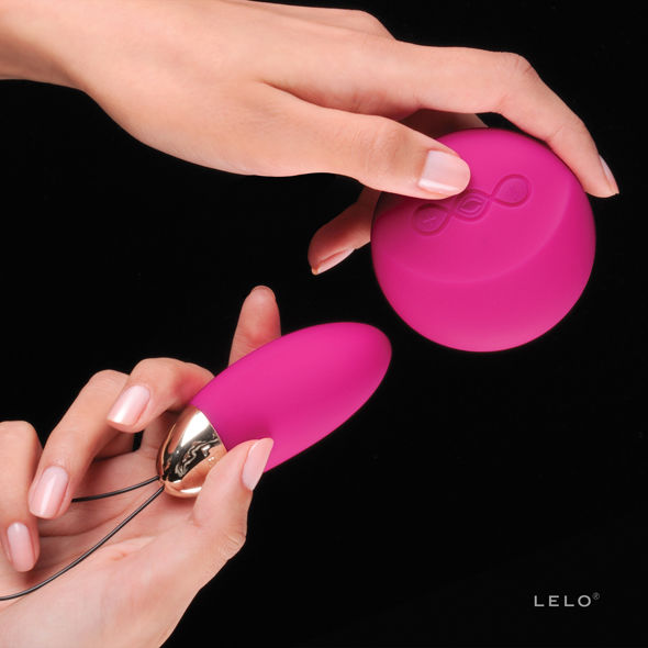 LELO Lyla 2 Insignia Design Edition Cerise Massager-Ei